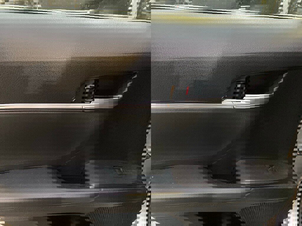 Used 2023 Toyota Camry SE image 12