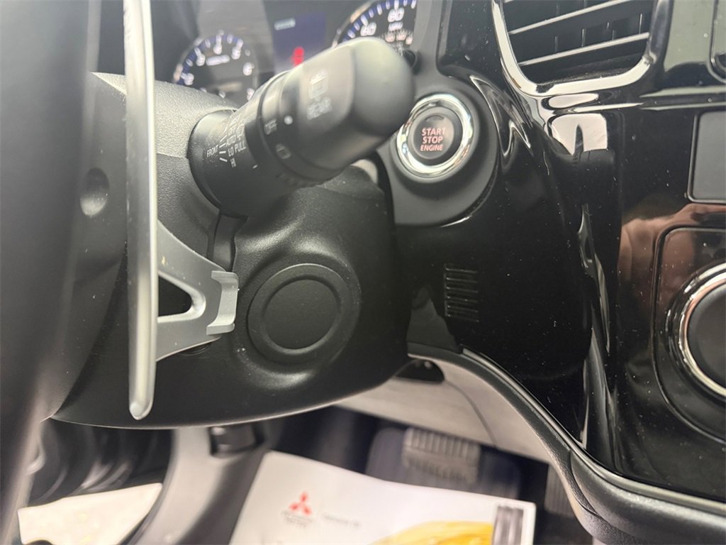 Used 2016 Mitsubishi Outlander GT image 29