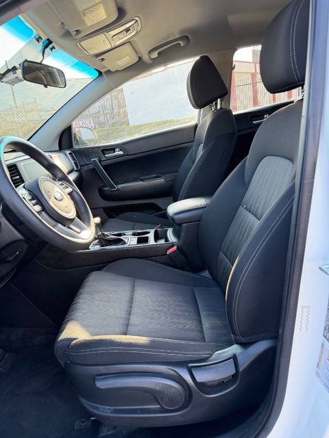 Used 2021 Kia Sportage LX FWD image 5