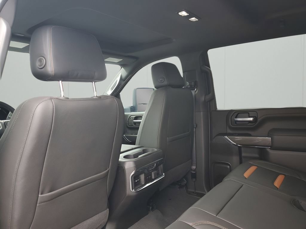 Used 2023 GMC Sierra 3500 AT4 w/ AT4 Premium Plus Package image 19