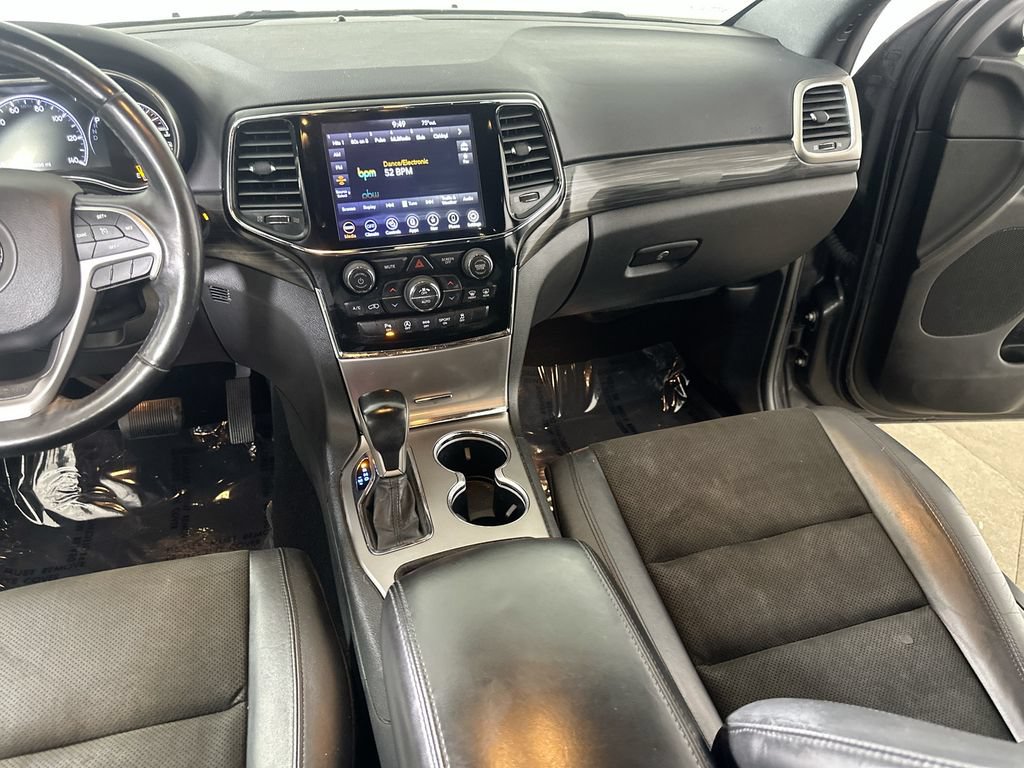 Used 2019 Jeep Grand Cherokee Altitude RWD image 21