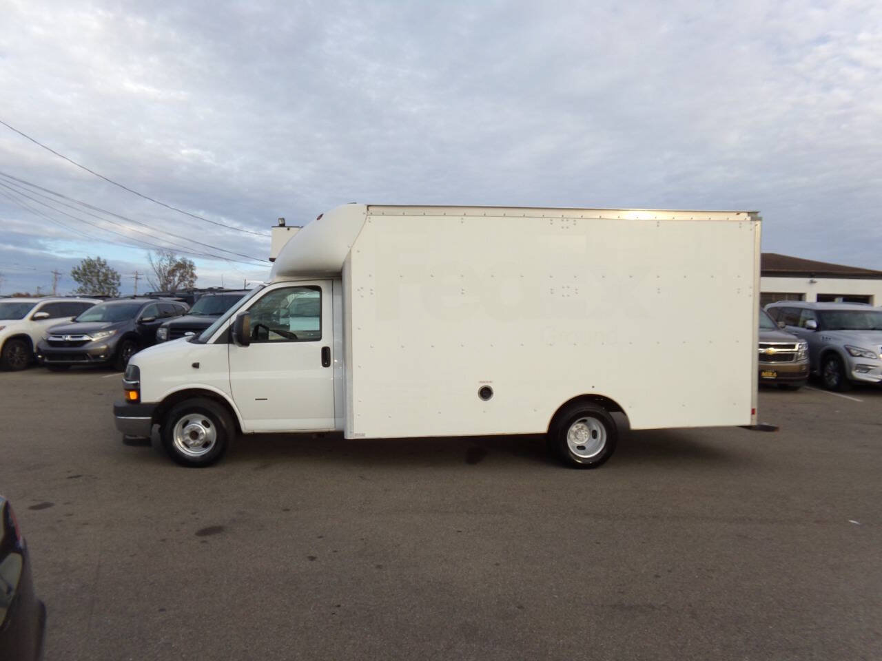 Used 2018 Chevrolet Express 3500 w/ Power Convenience Package RWD image 1
