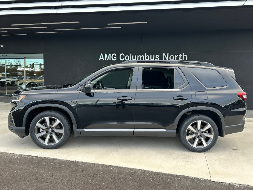 Used 2023 Honda Pilot Elite image 4