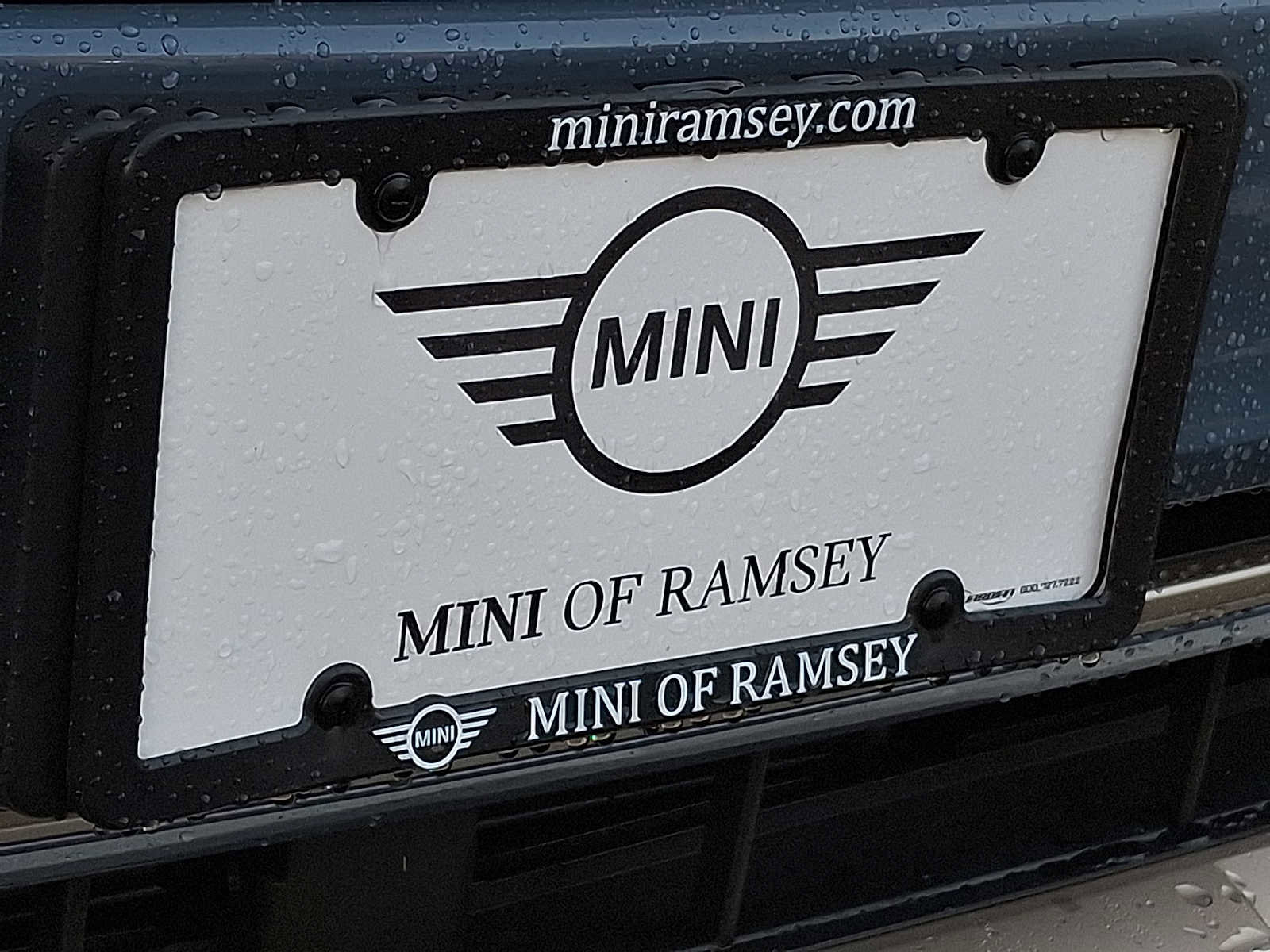 Used 2022 Nissan Versa S image 25