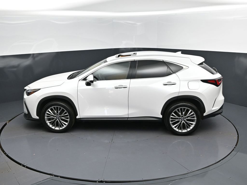 Certified 2025 Lexus NX 350 AWD w/ Accessory Package (2T) image 32