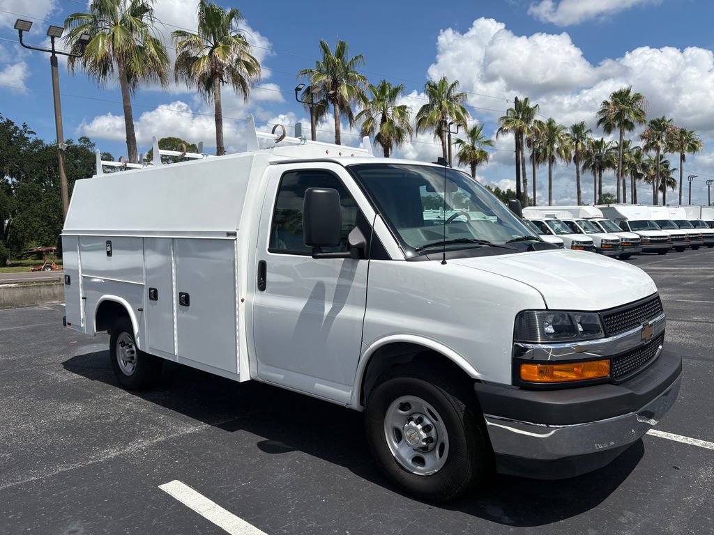 New 2025 Chevrolet Express 3500 w/ Power Convenience Package RWD image 7