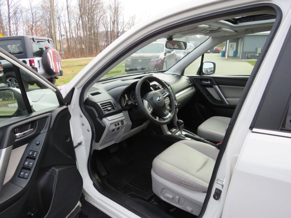 Used 2014 Subaru Forester 2.5i Limited image 11