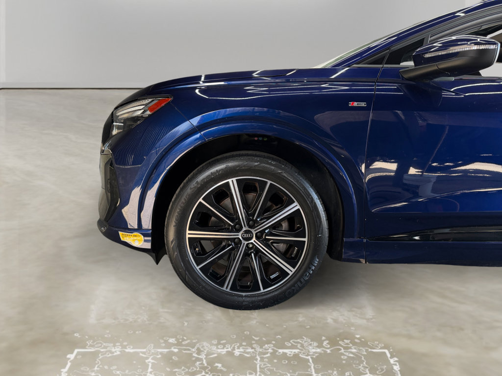 Used 2022 Audi Q4 e-tron Prestige AWD/4WD image 14