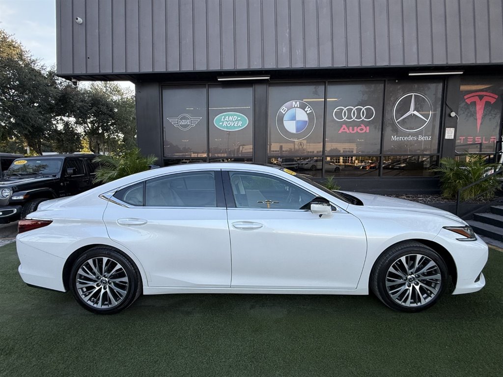 Used 2020 Lexus ES 350 w/ Premium Package FWD image 8
