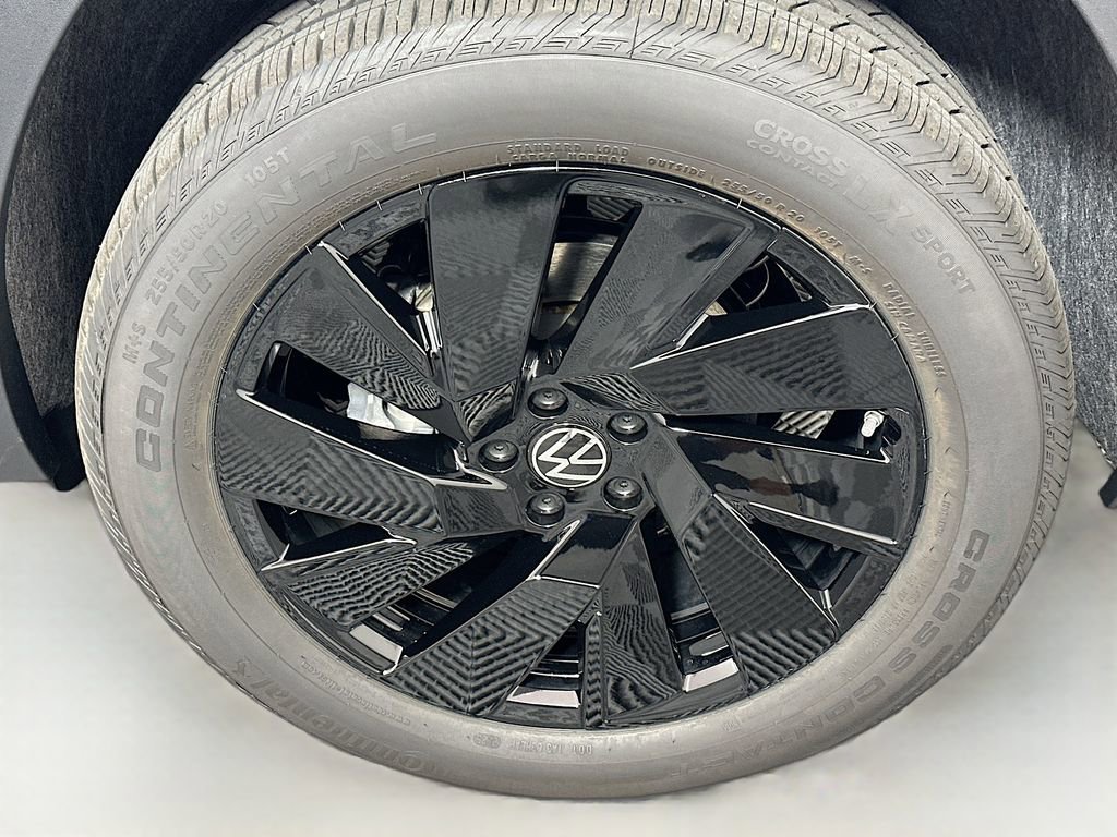 New 2026 Volkswagen Atlas Cross Sport SE image 7