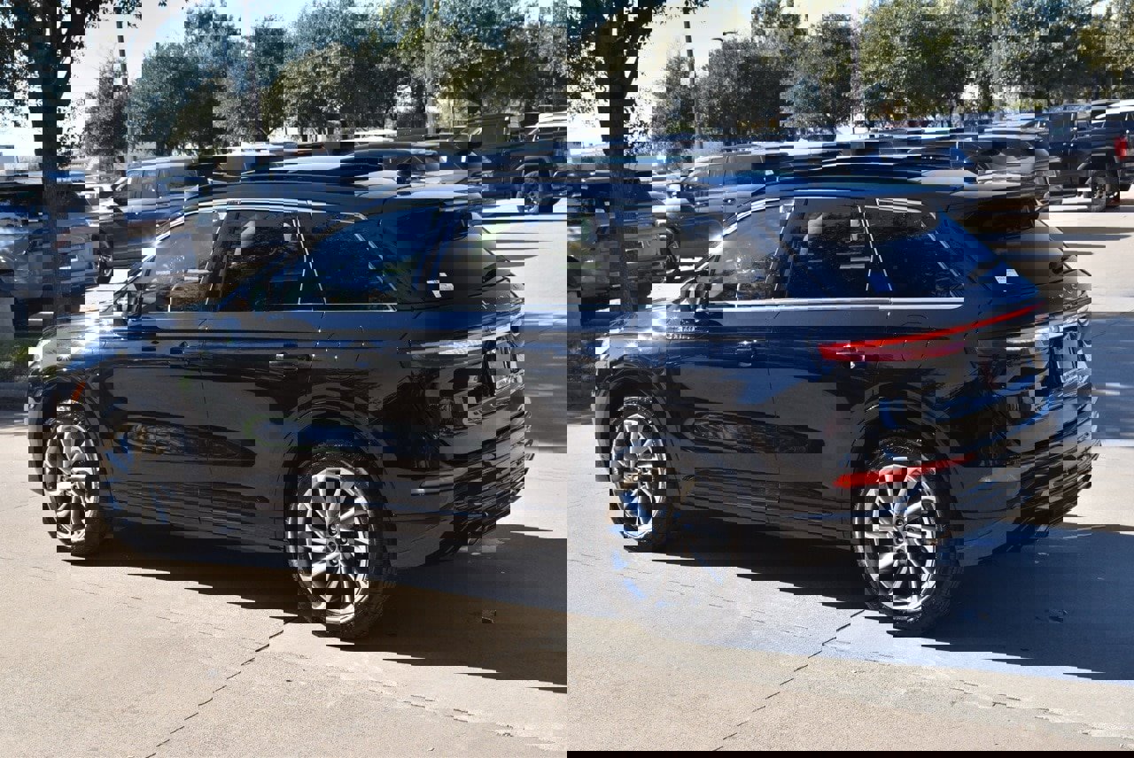 Certified 2025 Lincoln Corsair Grand Touring w/ Equipment Group 301A image 11