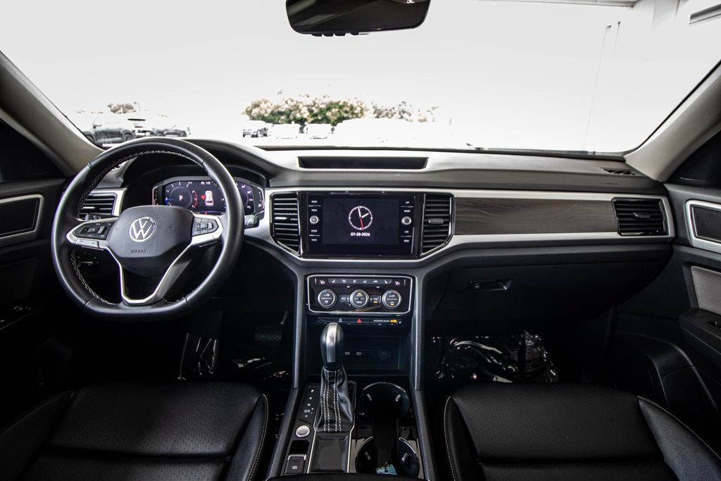 Certified 2023 Volkswagen Atlas SE FWD image 30