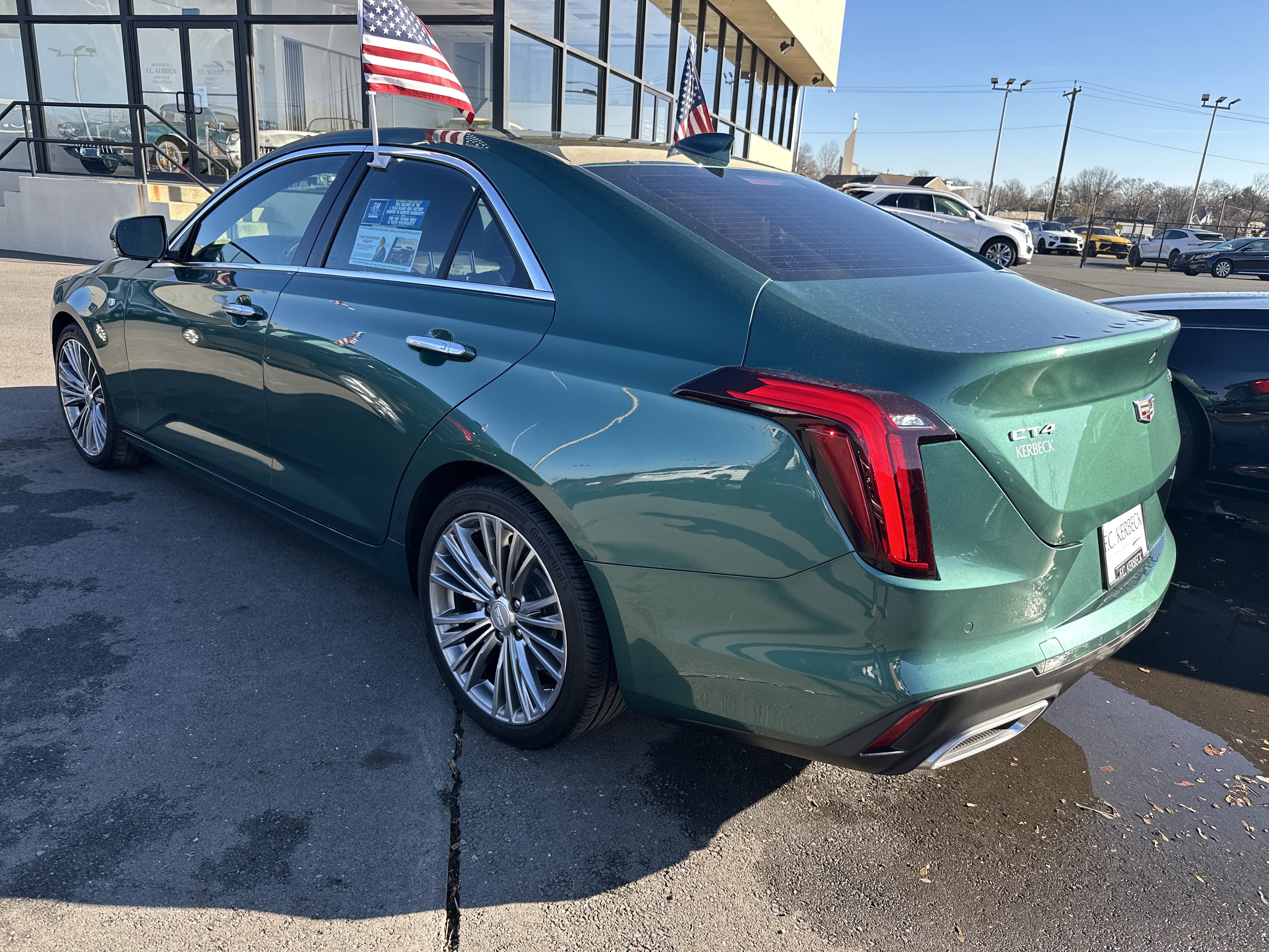 Used 2025 Cadillac CT4 Premium Luxury image 7