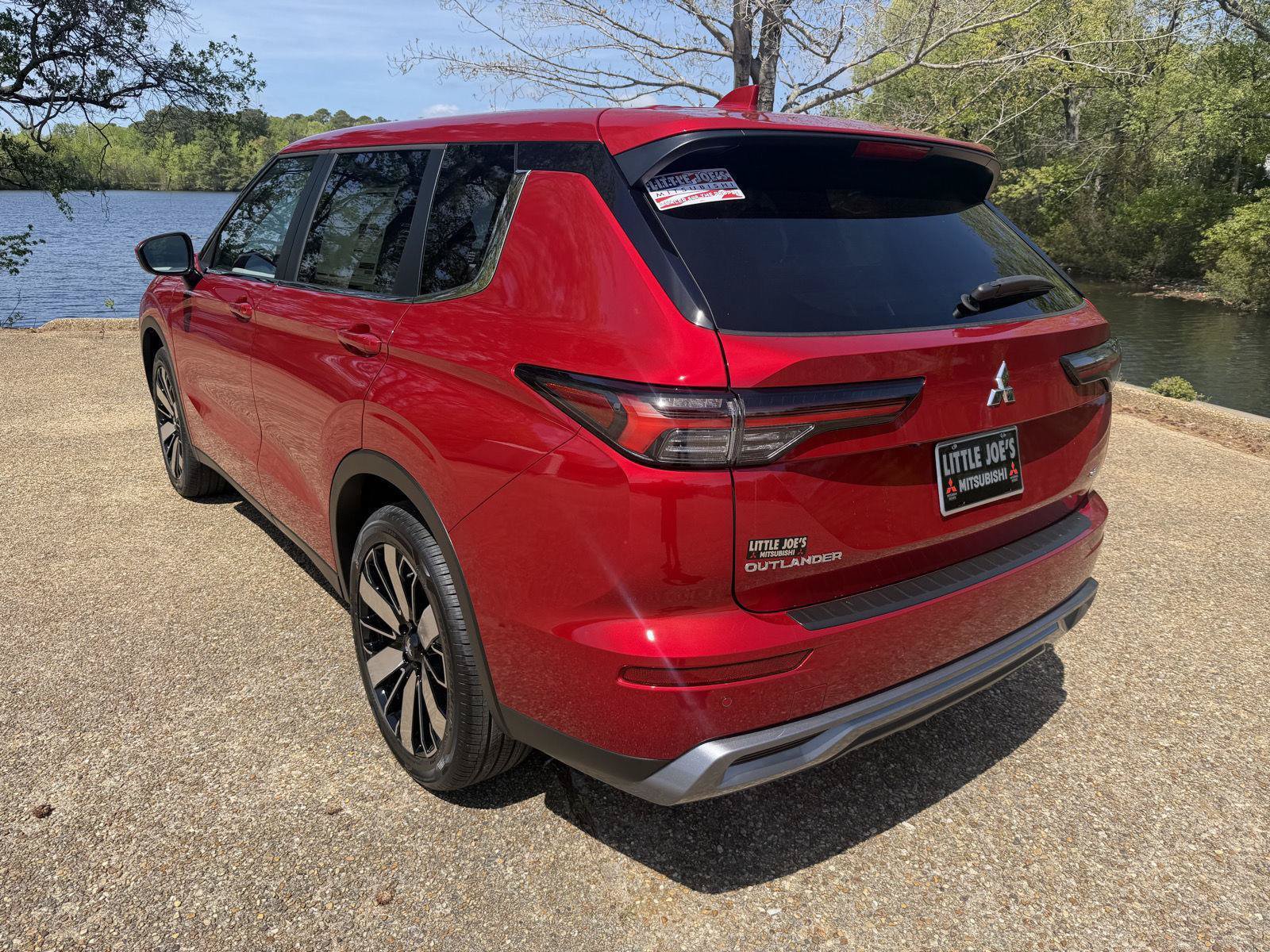 New 2026 Mitsubishi Outlander SE AWD/4WD image 5