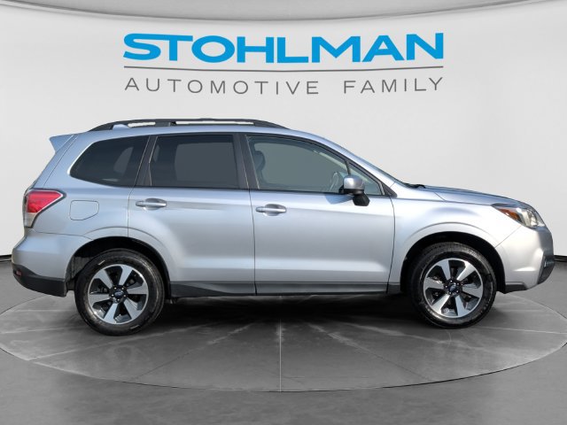Used 2017 Subaru Forester 2.5i Premium w/ All-Weather Package AWD/4WD image 4