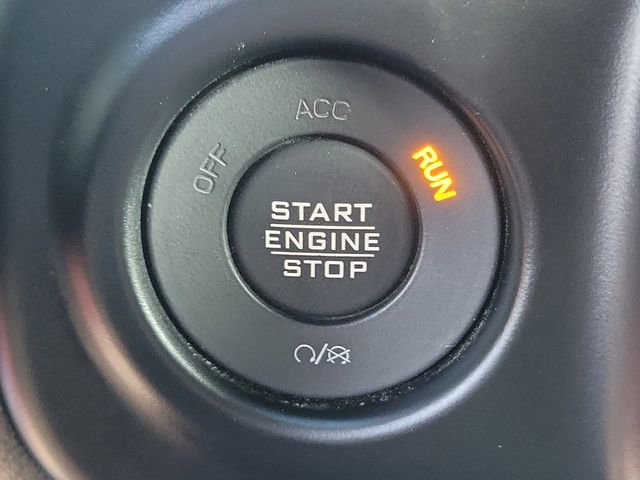 Used 2022 Jeep Wrangler Willys AWD/4WD image 12