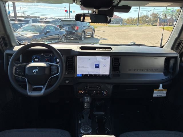 New 2025 Ford Bronco 4-Door AWD/4WD image 21