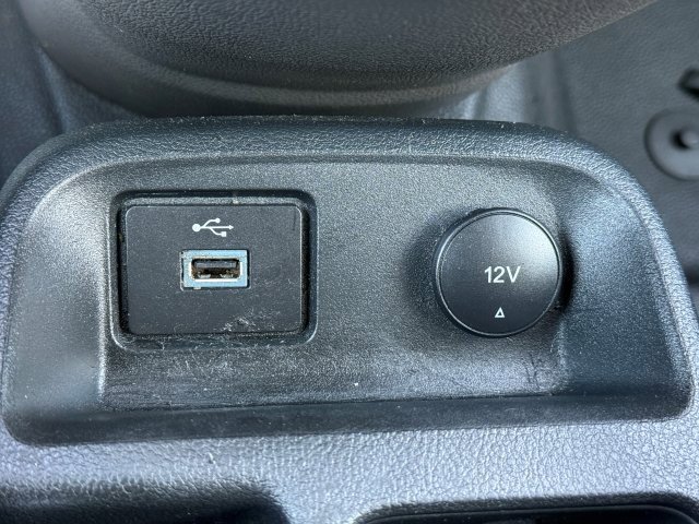 Used 2022 Ford Transit Connect XL image 28
