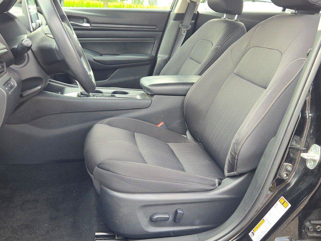 Used 2020 Nissan Altima 2.5 S FWD image 16