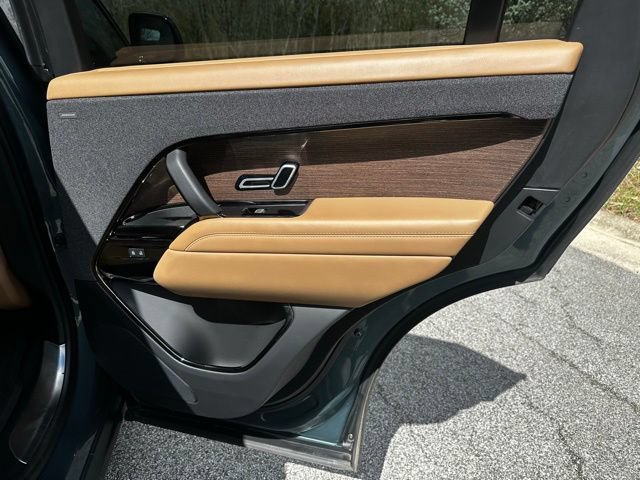 Certified 2024 Land Rover Range Rover Sport SE AWD/4WD image 19