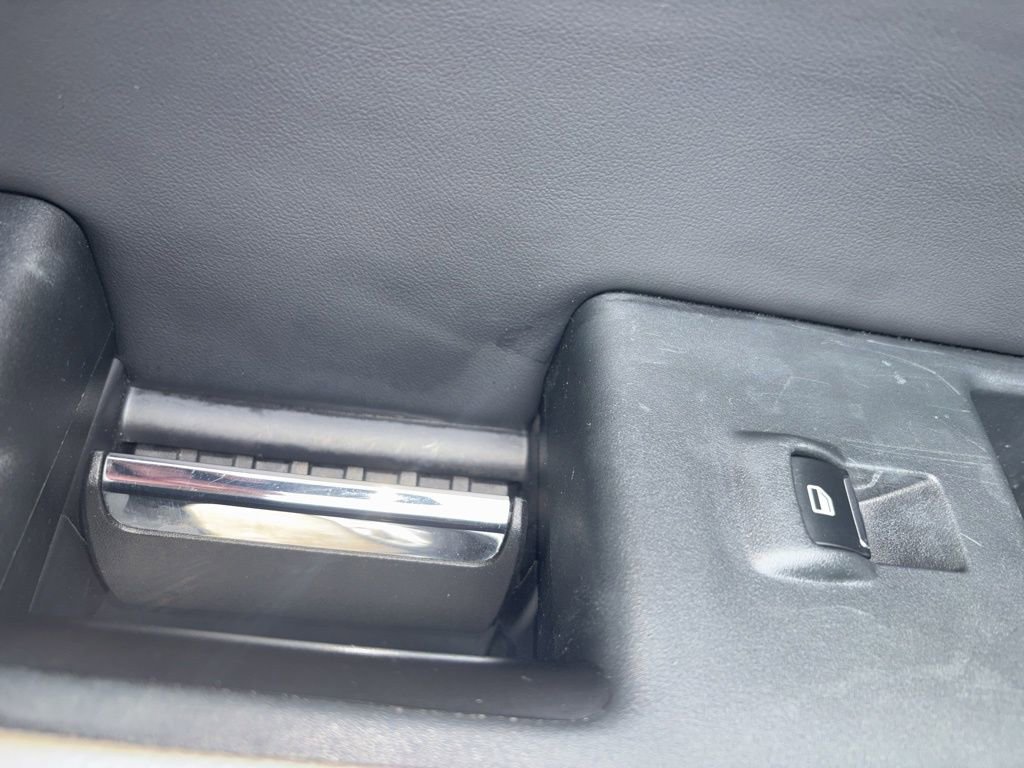 Used 2024 Ford Expedition Limited image 22