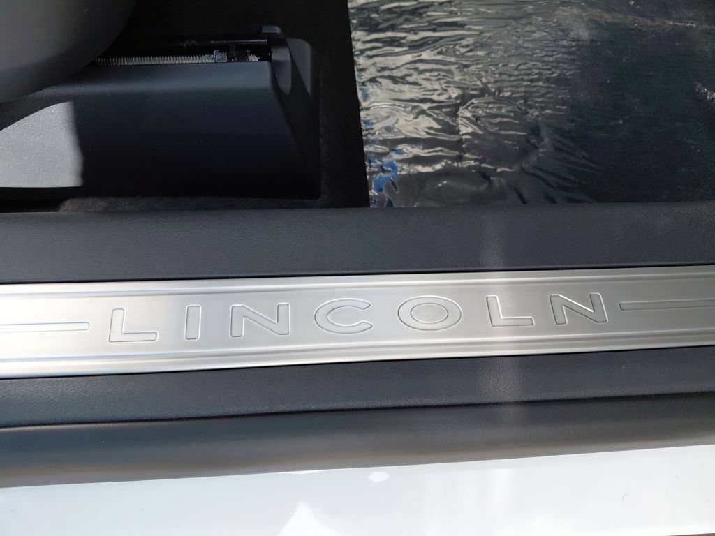 New 2026 Lincoln Nautilus Premier AWD/4WD image 26
