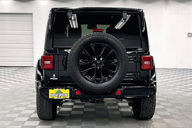 Used 2021 Jeep Wrangler Unlimited Sahara image 4