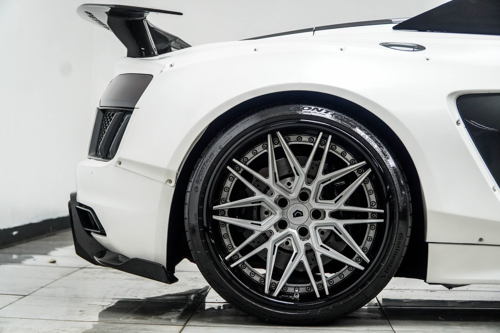 Used 2018 Audi R8 V10 AWD/4WD image 10