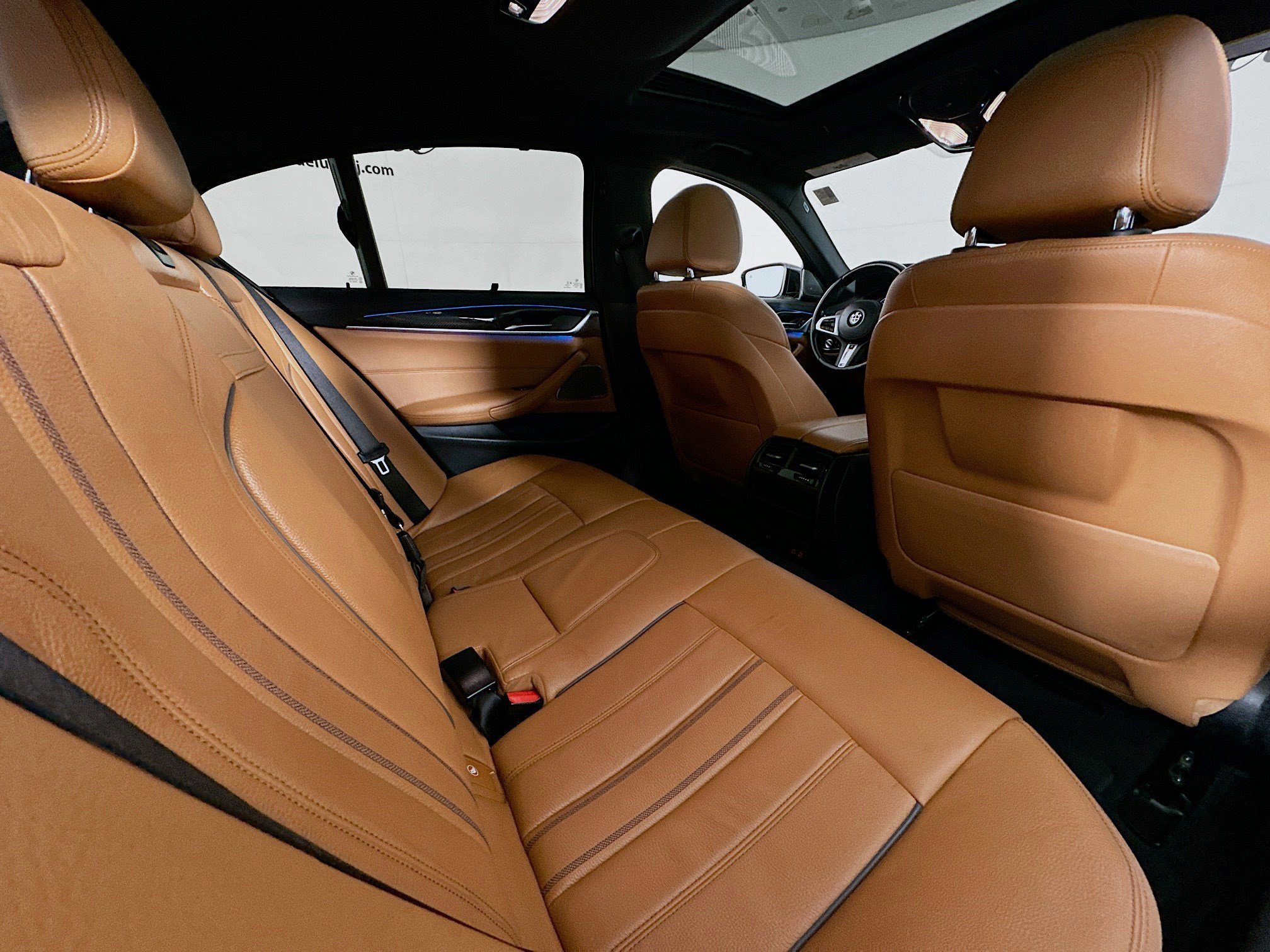 Used 2022 BMW 530e xDrive w/ Premium Package image 28