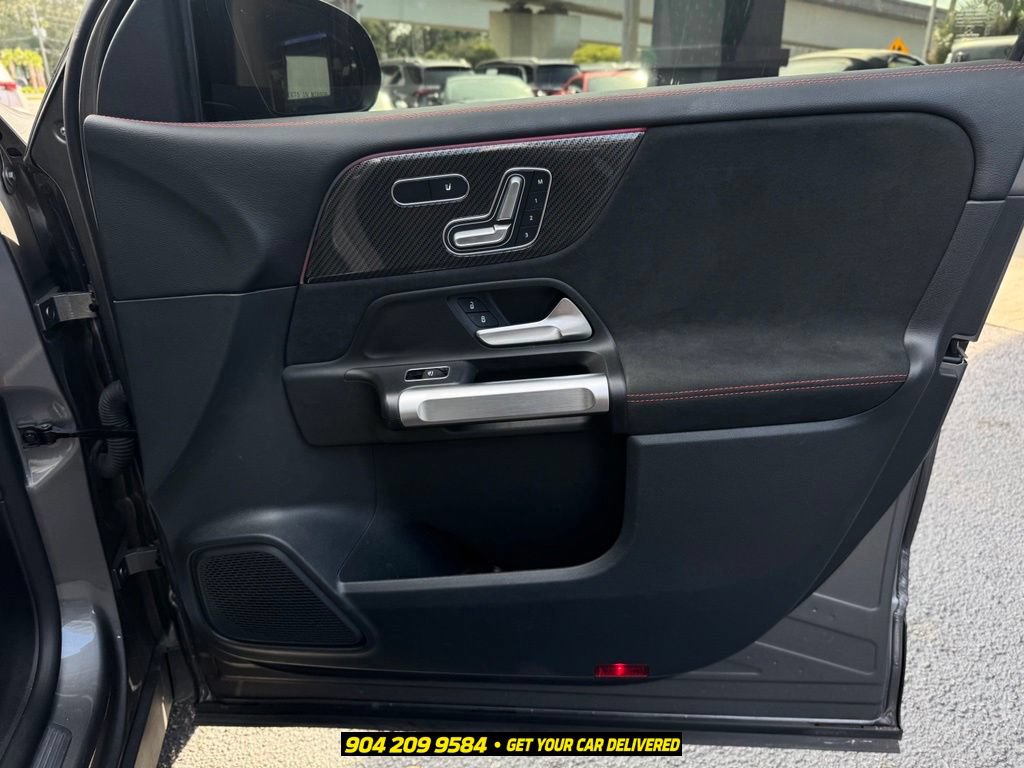 Used 2022 Mercedes-Benz GLB 35 AMG 4MATIC image 25