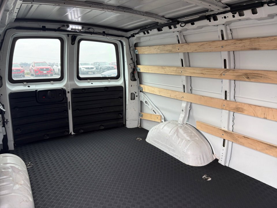 Used 2024 GMC Savana 2500 w/ Driver Convenience Package image 34