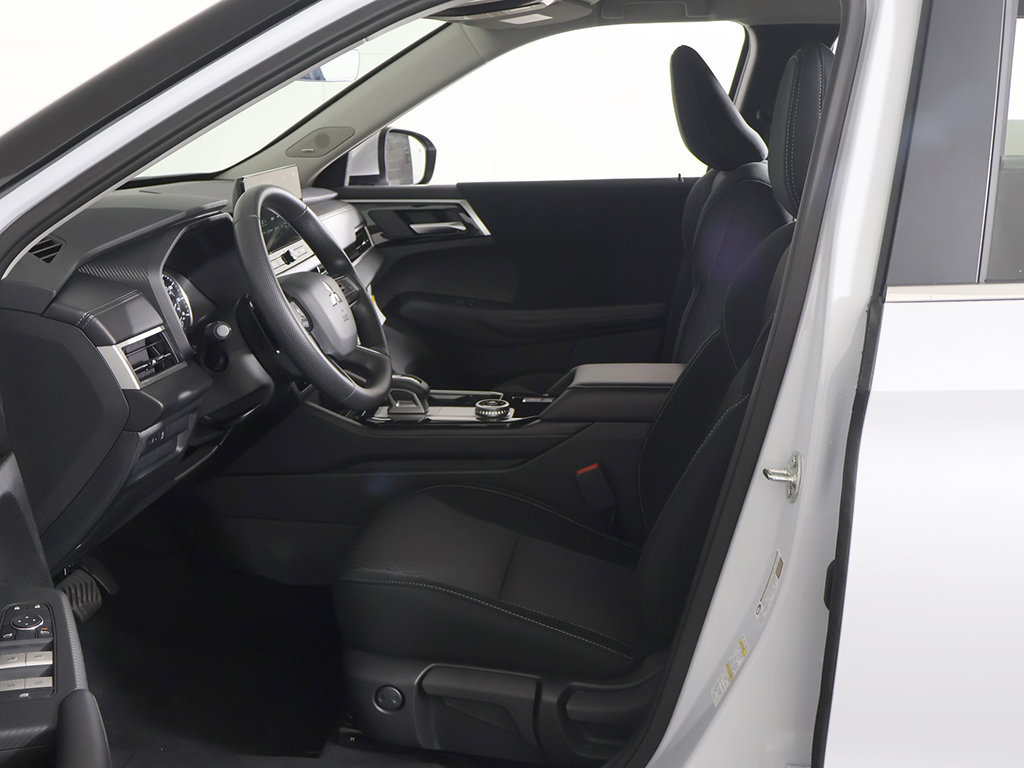 New 2026 Mitsubishi Outlander ES AWD/4WD image 27