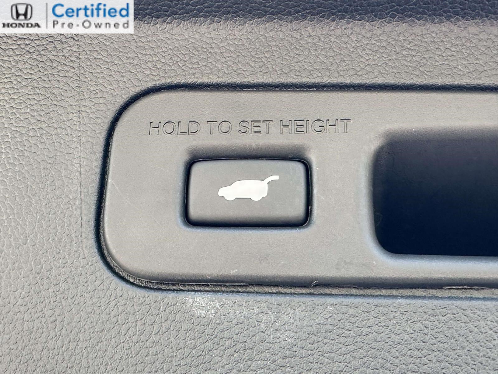 Certified 2025 Honda Pilot TrailSport image 9