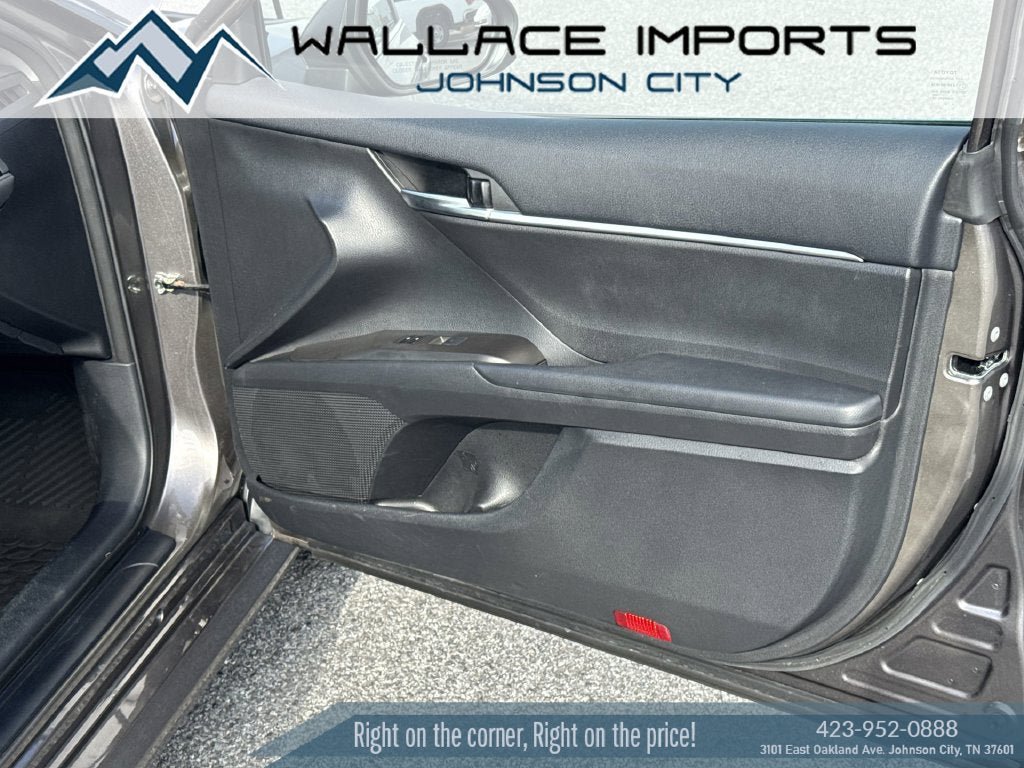 Used 2023 Toyota Camry LE FWD image 34