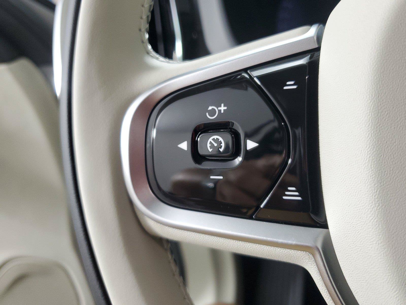 New 2026 Volvo XC60 T8 Ultra w/ Protection Package Premier AWD/4WD image 25