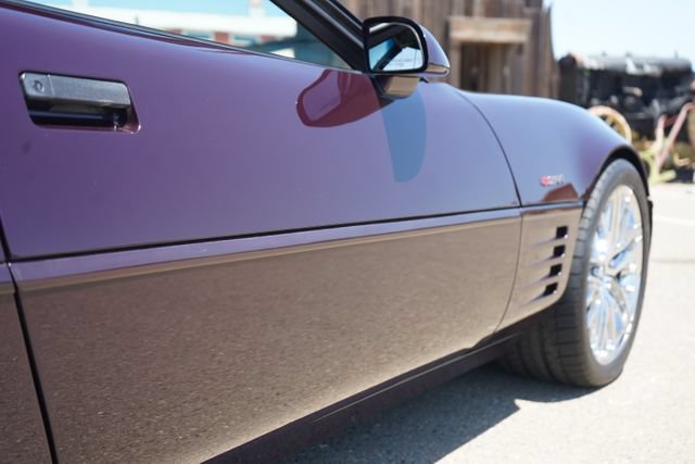 Used 1992 Chevrolet Corvette ZR-1 RWD image 44