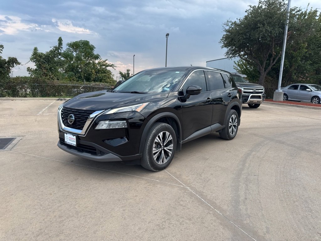 Used 2021 Nissan Rogue SV image 1
