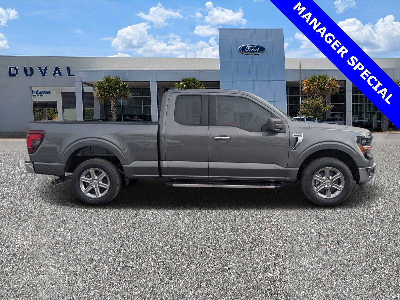 New 2025 Ford F150 XLT w/ Equipment Group 301A Standard image 2