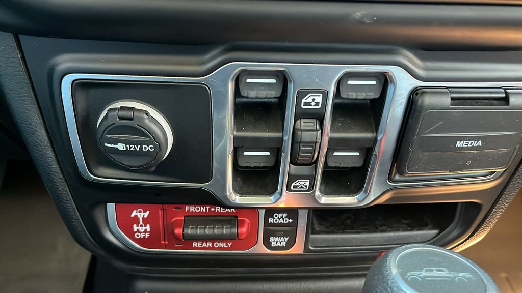 Used 2020 Jeep Gladiator Rubicon w/ LED Lighting Group AWD/4WD image 20