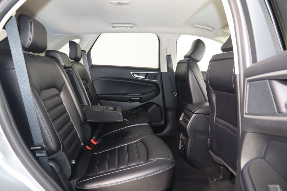 Used 2024 Ford Edge SEL w/ Convenience Package AWD/4WD image 13