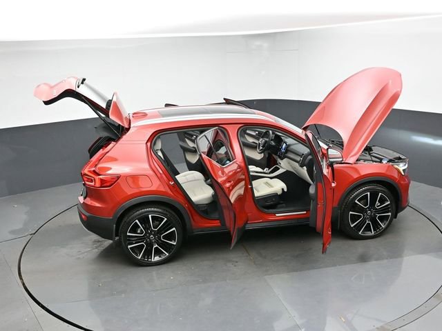 Used 2023 Volvo XC40 B5 Ultimate w/ Climate Package AWD/4WD image 49
