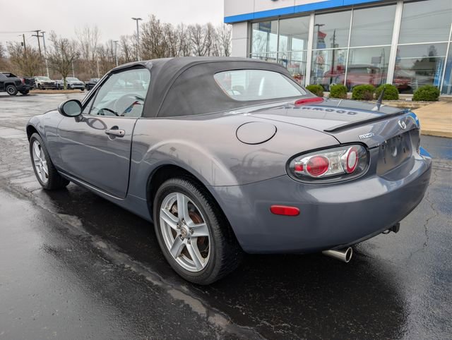 Used 2006 MAZDA MX-5 Miata Touring image 3