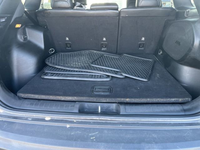 Used 2019 Jeep Cherokee Trailhawk AWD/4WD image 4