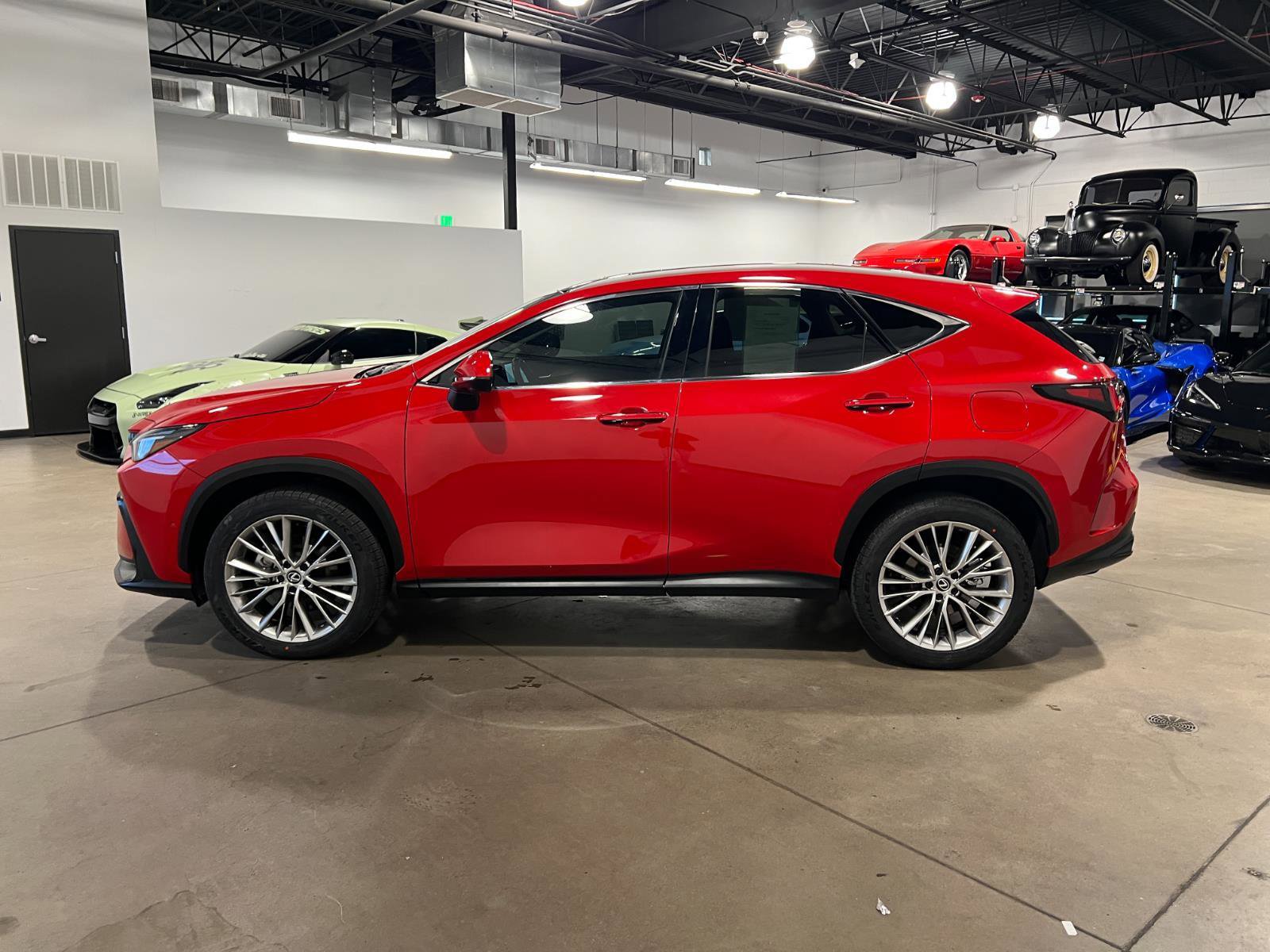 Used 2025 Lexus NX 300h NX 350h Luxury image 6