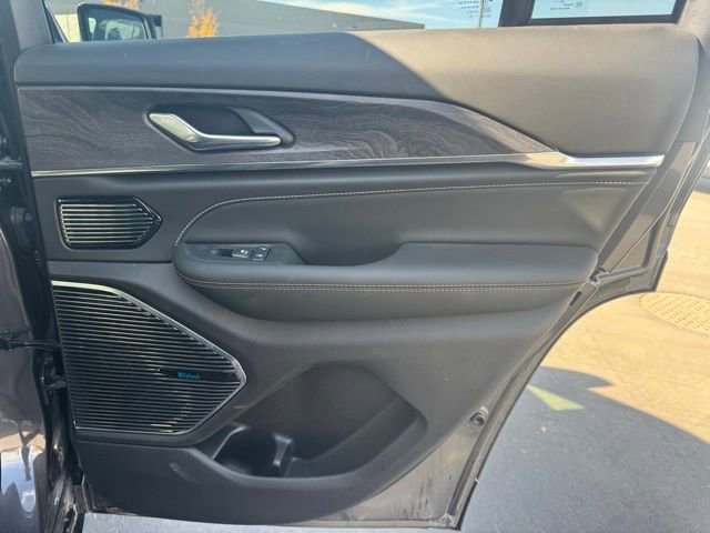 Certified 2025 Jeep Grand Cherokee Overland image 21