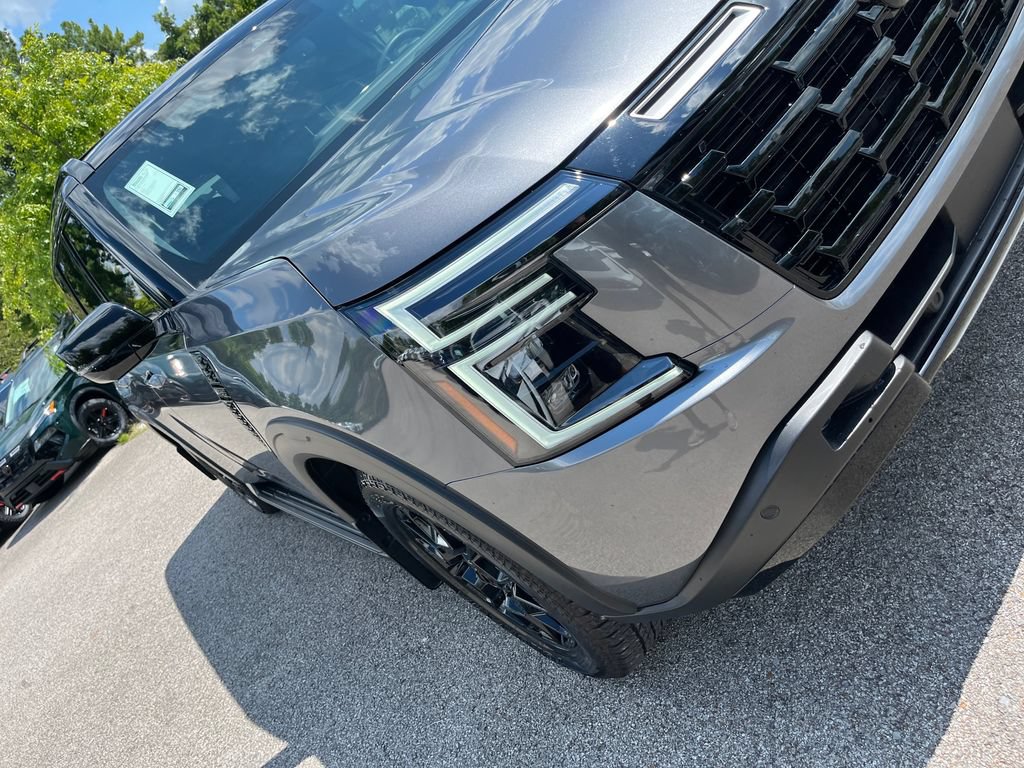 Used 2026 Nissan Armada PRO-4X AWD/4WD image 38