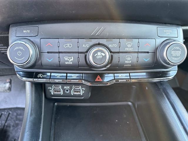 Used 2021 Dodge Durango SXT w/ 3rd Row Seating Group image 29