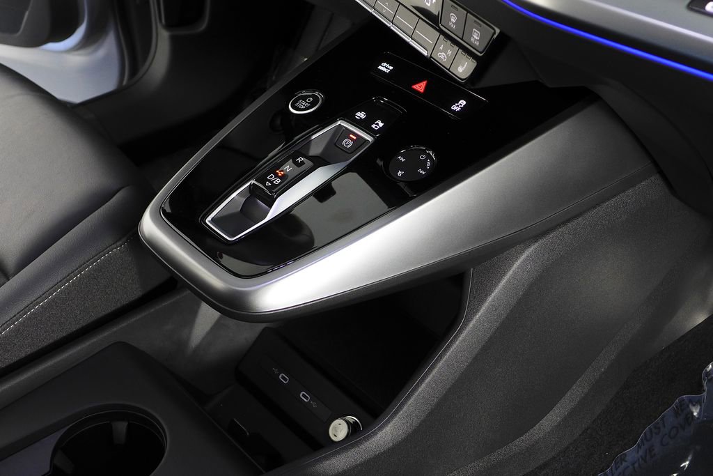 Used 2024 Audi Q4 e-tron Prestige w/ Black Optic Package image 15