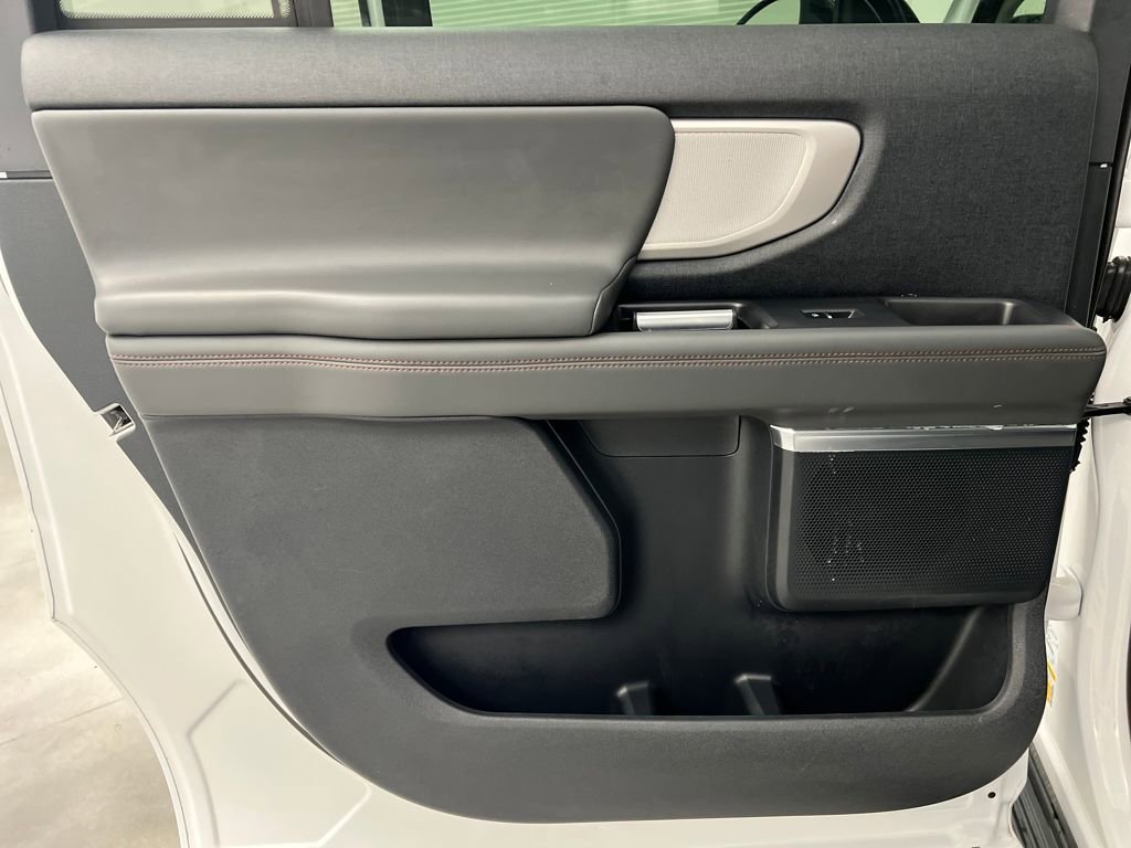 Used 2025 Ford Expedition Max Active image 16