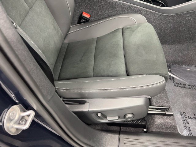 New 2026 Volvo XC40 B5 Ultra w/ Protection Package Premier AWD/4WD image 21